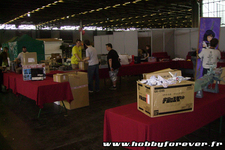 Installation du stand le jeudi matin Installation du stand le jeudi matin