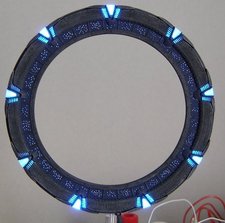 Juin '08 - Stargate Atlantis Porte des étoiles de la galaxie Pégase 1/72 par Makoto