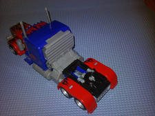 Transformers the movie 2 : Optimus prime class leader.