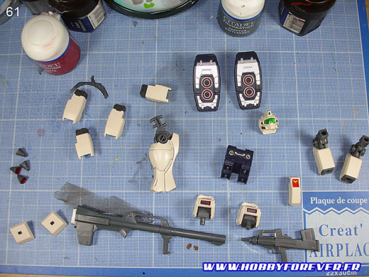 Tutoriel "No Paint" 4 - 2nd partie : Retouches de peinture et Gundam Markers Tutoriel "No Paint" 4 - 2nd partie : Retouches de peinture et Gundam Markers