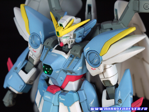 HG Wing Gundam Zero Custom 1/144 HG Wing Gundam Zero Custom 1/144