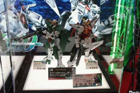 Gundam Dynames et Gundam Kyrios 1/60 Gundam Dynames et Gundam Kyrios 1/60