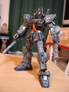 Janvier '08 - RX-178 MK II V2 Titans w/ Speeder par Aquarius