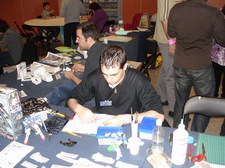 Le coin démo, ici avec Delva et Isamu en arrière plan Le coin démo, ici avec Delva et Isamu en arrière plan