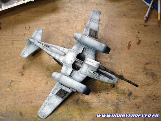 Le dessous de l'appareil et le shading du blanc Le dessous de l'appareil et le shading du blanc