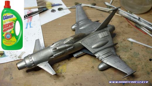 Décapage minutieux du Space Wolf, la peinture AK Xtrem Metal a bien tenu le coup ! Décapage minutieux du Space Wolf, la peinture AK Xtrem Metal a bien tenu le coup !