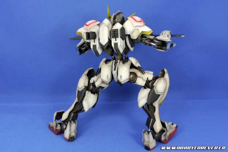 Finished Work : Gundam Barbatos 1/100 Finished Work : Gundam Barbatos 1/100