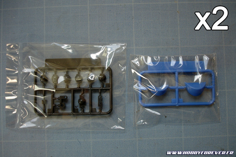 Grappes J et K : les quelques polycaps et les parties bleues des chaussures Grappes J et K : les quelques polycaps et les parties bleues des chaussures