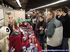Le stand attirait un large public de tout age. Le stand attirait un large public de tout age.
