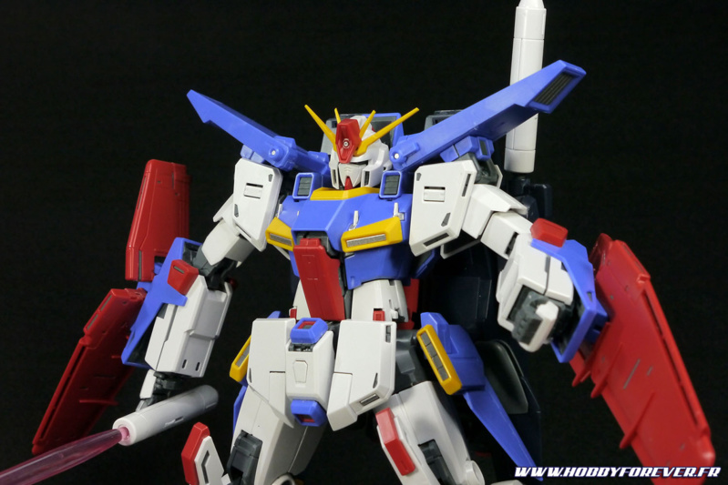 Le haut du ZZ Gundam ver.Ka manque quand même un peu de détails Le haut du ZZ Gundam ver.Ka manque quand même un peu de détails