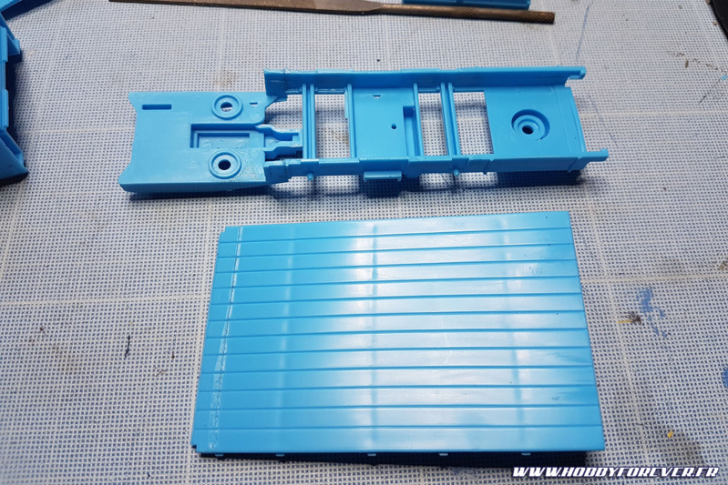 Puis j'ai recollé les deux extrémités Puis j'ai recollé les deux extrémités