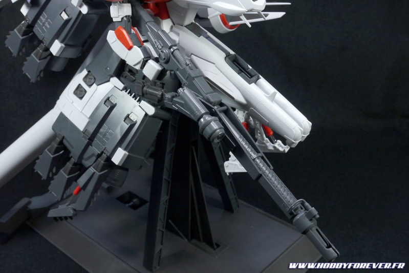 Review - MG Plan303E Deep Striker de Bandai Review - MG Plan303E Deep Striker de Bandai