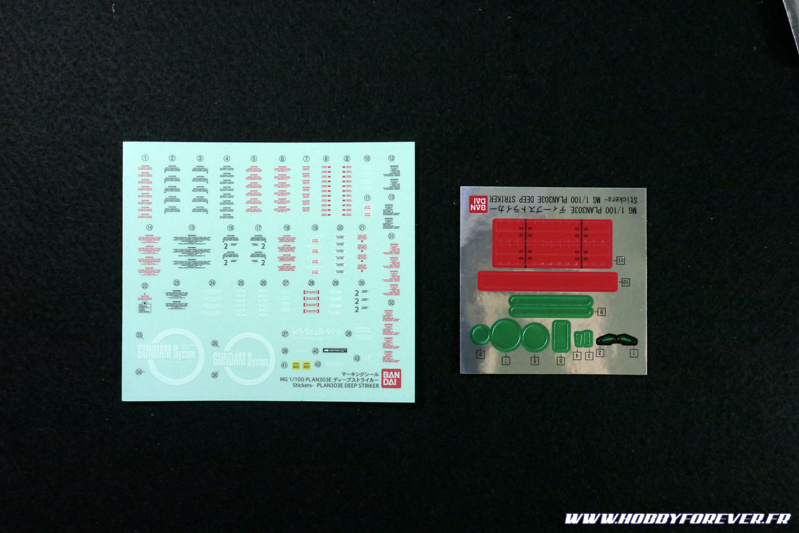 Vous n'espériez tout de même pas des décals à l'eau, si ? Vous n'espériez tout de même pas des décals à l'eau, si ?