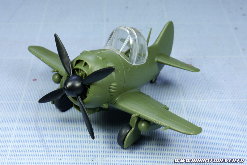 Ce Ki-84 a  un design super deformed très réussi Ce Ki-84 a  un design super deformed très réussi