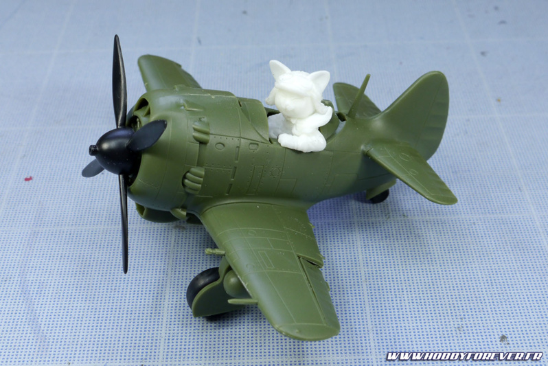 Elle s'insère parfaitement dans le cockpit Elle s'insère parfaitement dans le cockpit