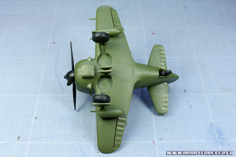 Seules les baies des trains d'atterrisages sont assez pauvres finalement Seules les baies des trains d'atterrisages sont assez pauvres finalement