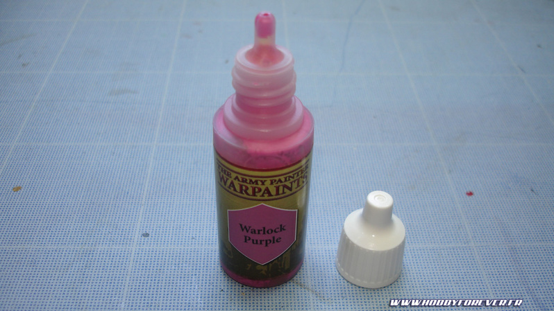 Comme les Vallejo / PA/ MIG, les Army Painter sont présentées dans des flacons avec un compte goute bien pratique. Notez que le Warlock Purple est aussi appelé "Rouge Rémy" par chez nous Comme les Vallejo / PA/ MIG, les Army Painter sont présentées dans des flacons avec un compte goute bien pratique. Notez que le Warlock Purple est aussi appelé "Rouge Rémy" par chez nous