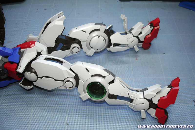 Montage - Perfect Grade Gundam Exia 1/60 Montage - Perfect Grade Gundam Exia 1/60