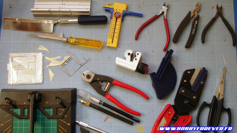 Dans l'atelier du maquettiste - 1. les outils de découpe