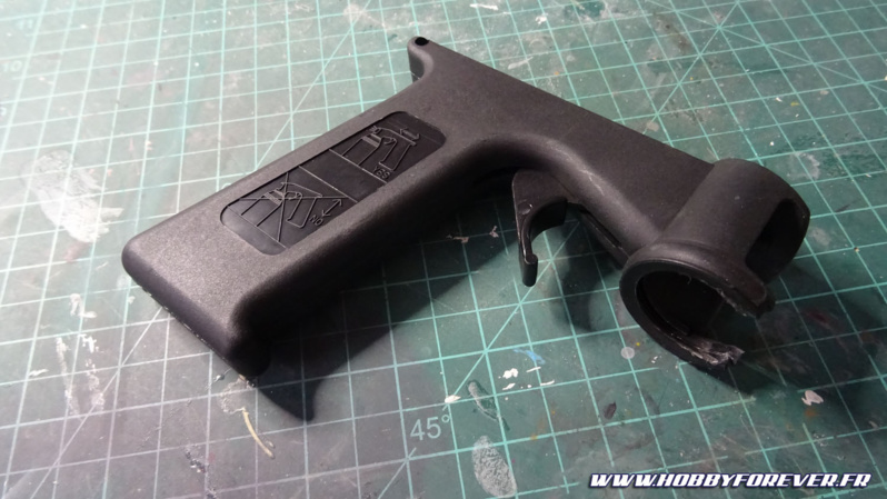 Review - Poignée pistolet à peinture pour bombes de peinture Review - Poignée pistolet à peinture pour bombes de peinture