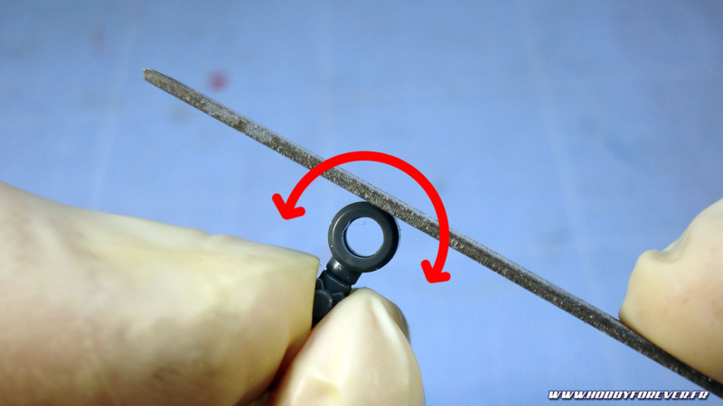 Réalisation d'un Gunpla à l'aérographe - I. Préparation et montage à blanc Réalisation d'un Gunpla à l'aérographe - I. Préparation et montage à blanc