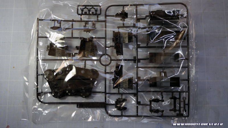 Unboxing - PG Millennium Falcon 1/72 Bandai / Revell Unboxing - PG Millennium Falcon 1/72 Bandai / Revell