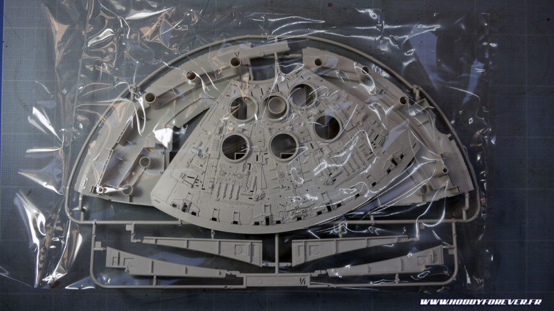 Unboxing - PG Millennium Falcon 1/72 Bandai / Revell