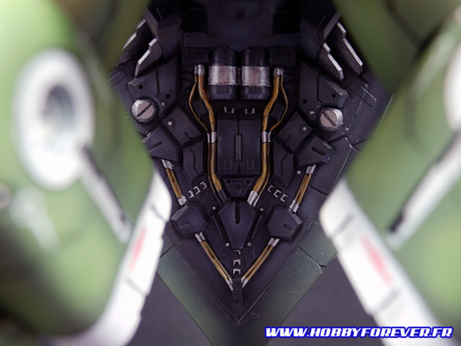 Détails sous la jupe arrière Détails sous la jupe arrière