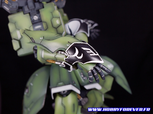 Le bras et ses arabesques blanches Le bras et ses arabesques blanches