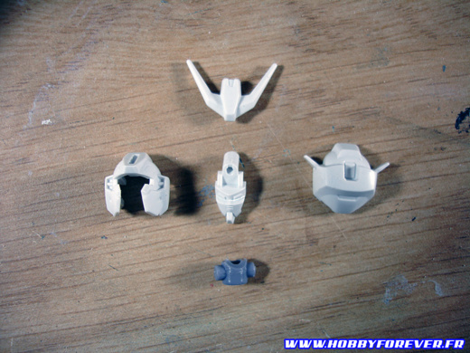 GN-XXX Gundam Rasiel 1/144 - 1ère partie GN-XXX Gundam Rasiel 1/144 - 1ère partie