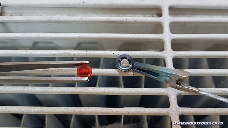 La caméra du bazooka est traitée en Clear Red pour la lentille et Silver pour le fond. La caméra du bazooka est traitée en Clear Red pour la lentille et Silver pour le fond.