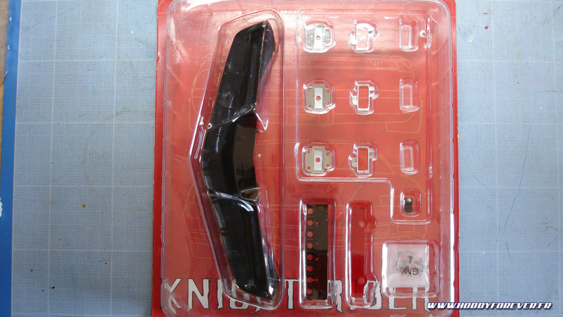 Découverte des fascicules 1 à 5 de KITT, la voiture de K2000, au 1/8 par Altaya Découverte des fascicules 1 à 5 de KITT, la voiture de K2000, au 1/8 par Altaya