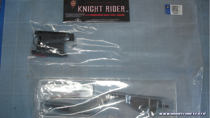 Découverte des fascicules 1 à 5 de KITT, la voiture de K2000, au 1/8 par Altaya Découverte des fascicules 1 à 5 de KITT, la voiture de K2000, au 1/8 par Altaya