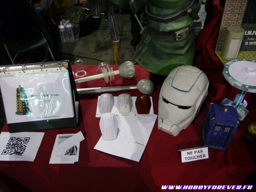 Oeil du Dalek et casque Ironman par Izamu Oeil du Dalek et casque Ironman par Izamu
