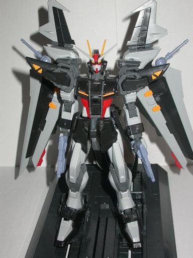 Il est possible d'utiliser le socle fourni avec certains kits de Strike Il est possible d'utiliser le socle fourni avec certains kits de Strike