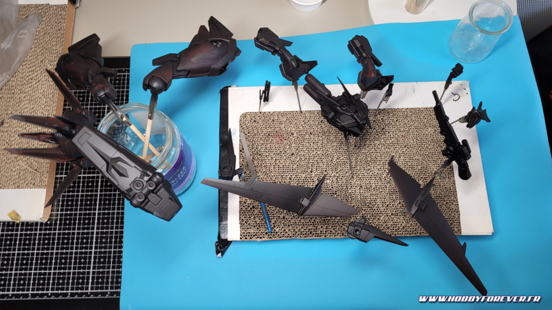 1ère étape : sous-couche noire 1ère étape : sous-couche noire