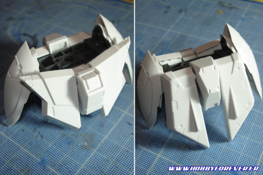 HG RX-105 Xi Gundoom - Out of Box HG RX-105 Xi Gundoom - Out of Box