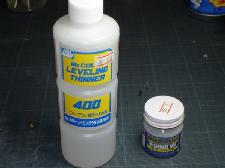 Mr Surfacer 1000 et Mr color leveling thinner Mr Surfacer 1000 et Mr color leveling thinner