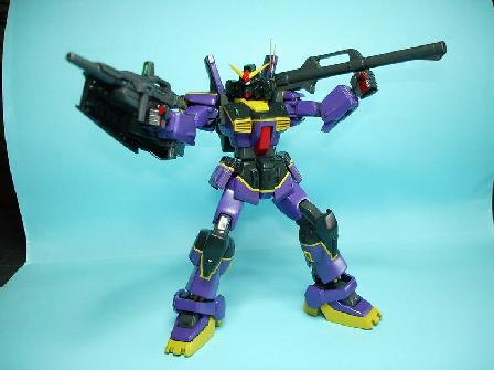 Gundam MkII ver.TTT monté aprés réalisation des panels lines Gundam MkII ver.TTT monté aprés réalisation des panels lines