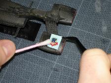 Faire glisser le décal sur la pièce Faire glisser le décal sur la pièce