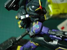 Décal custom sur un Gundam MkII HGUC Décal custom sur un Gundam MkII HGUC