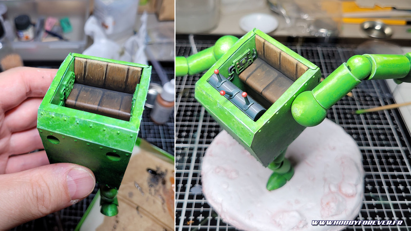 L'intérieur de la cabine a été plus classiquement peint au pinceau à l'acrylique Vallejo L'intérieur de la cabine a été plus classiquement peint au pinceau à l'acrylique Vallejo