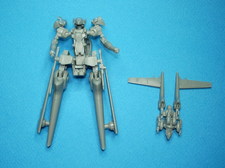 Le Reijin de 10cm en mode robot, avec le Reijin 1/60 Le Reijin de 10cm en mode robot, avec le Reijin 1/60