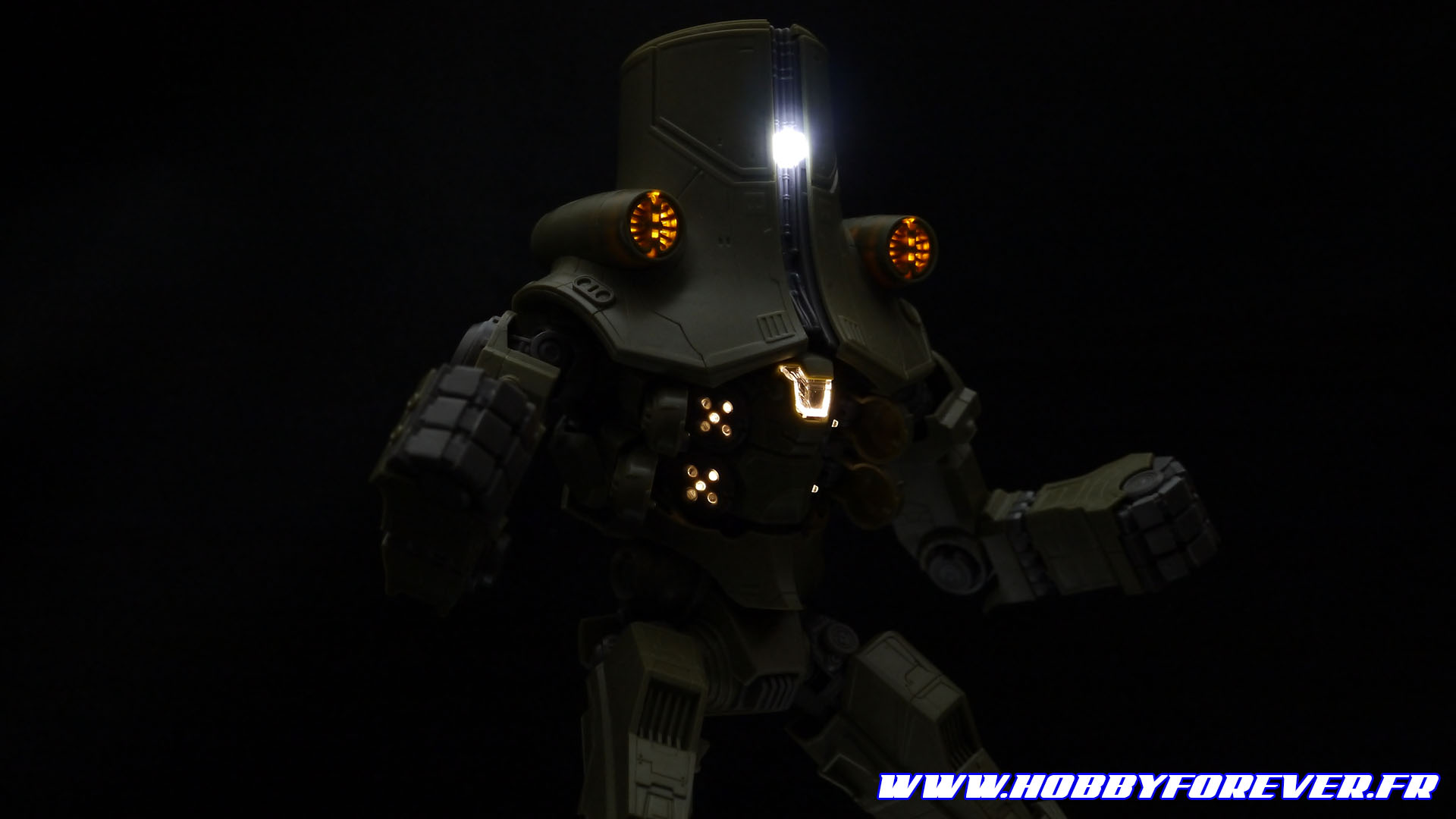 Review - PLAMAX Cherno Alpha 1/350