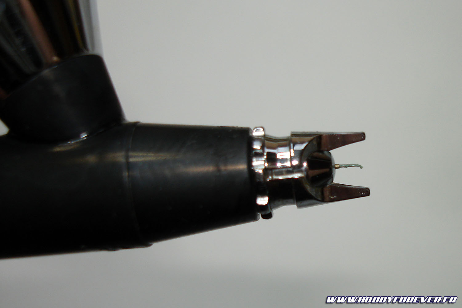 Je ne recommande pas d'utiliser des buse de 0.2mm car la MIG, qui sèche rapidement, a alors tendance à boucher la buse Je ne recommande pas d'utiliser des buse de 0.2mm car la MIG, qui sèche rapidement, a alors tendance à boucher la buse