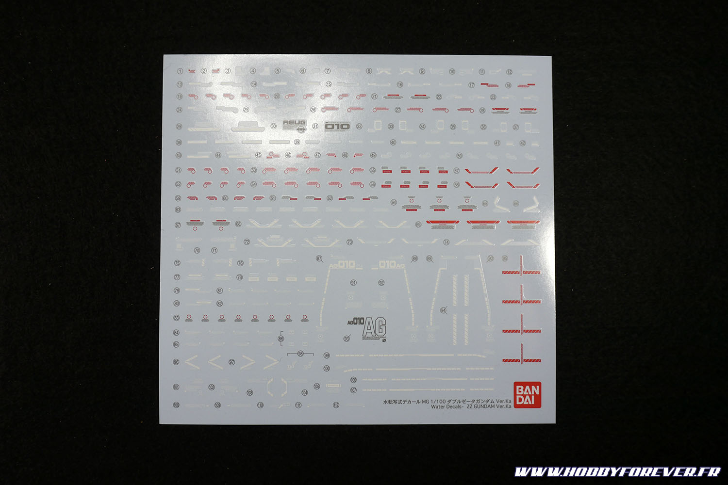 La copieuse planche de décalcomanies à l'eau La copieuse planche de décalcomanies à l'eau