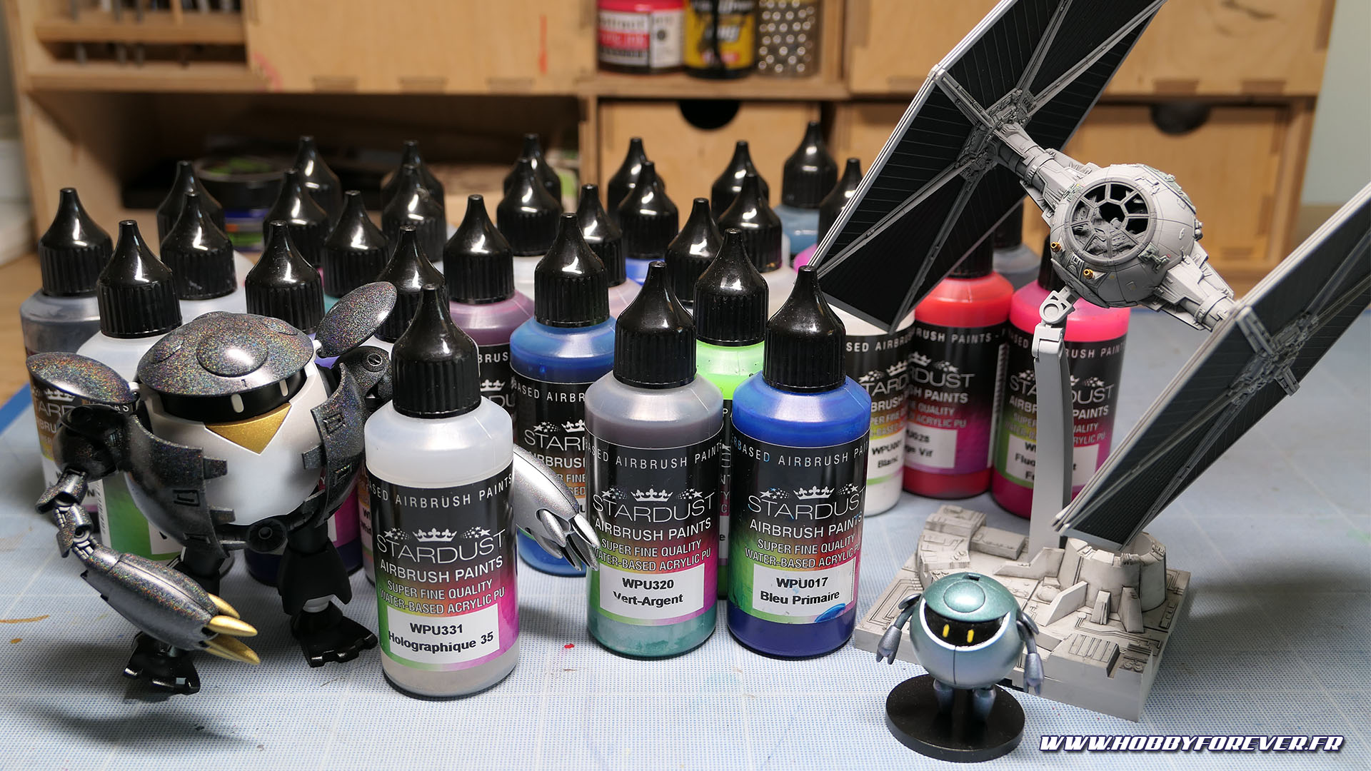 Les peintures acrylique-polyuréthane Stardust Pro de Stardustcolors