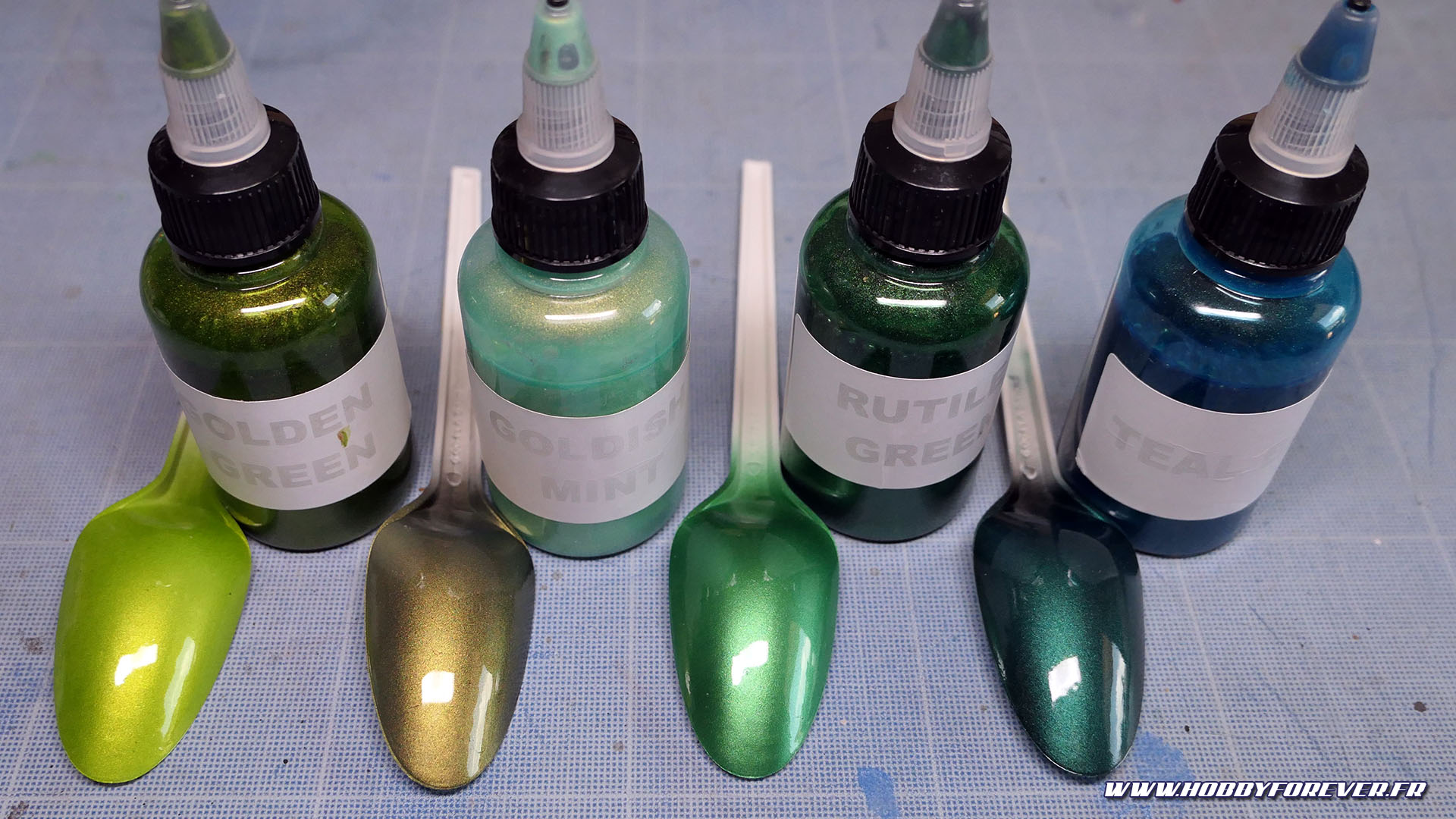 Golden Green / Goldish Mint / Rutile Green / Teal Blue avec vernis auto Golden Green / Goldish Mint / Rutile Green / Teal Blue avec vernis auto