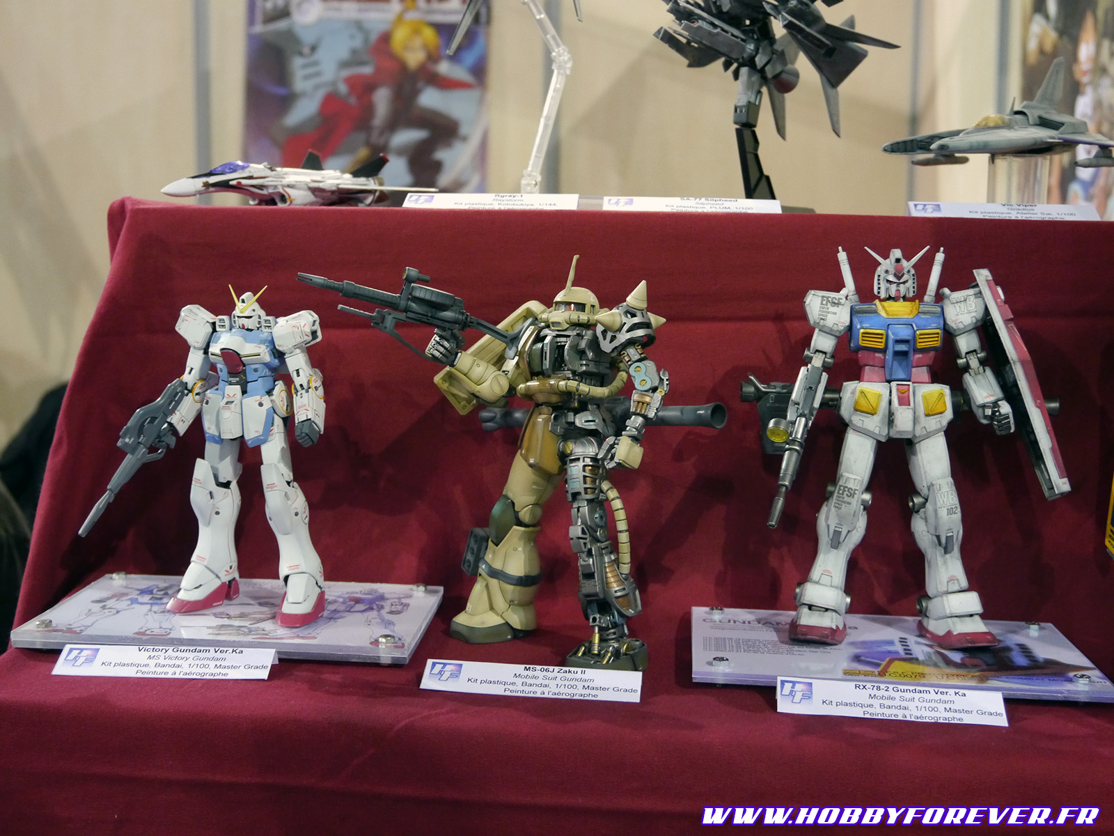 MG V Gundam, MG MS-06J Zaku II, MG RX-78-2 Gundam Ver.Ka (Zenkuro)