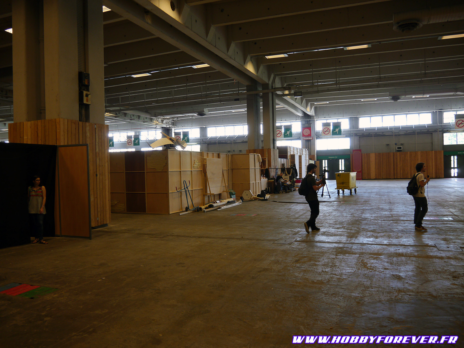 L'envers du décor ! L'envers du décor !